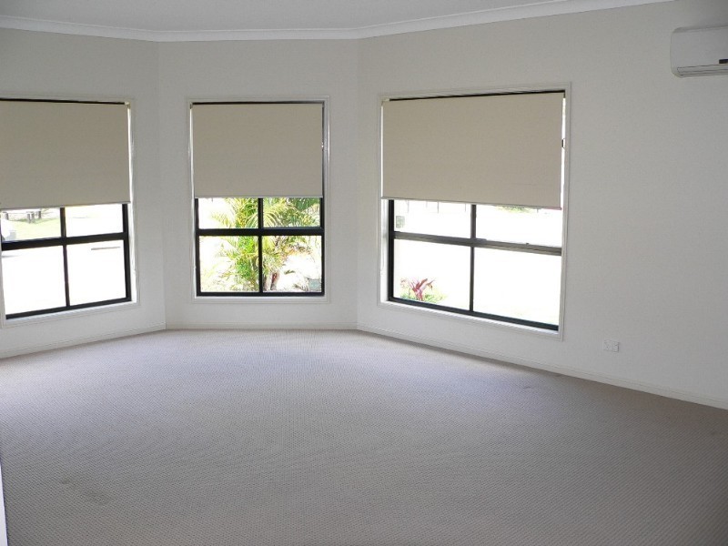 11 Nandina Court, Upper Coomera QLD 4209