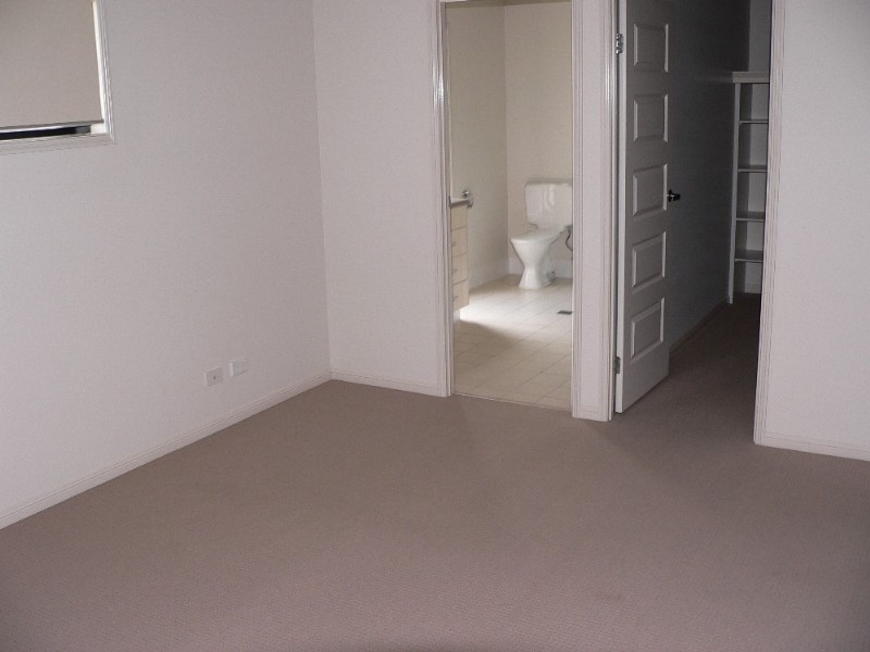 11 Nandina Court, Upper Coomera QLD 4209