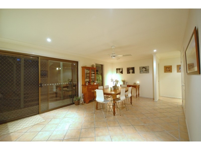 23 Hammond Drive, Gaven QLD 4211