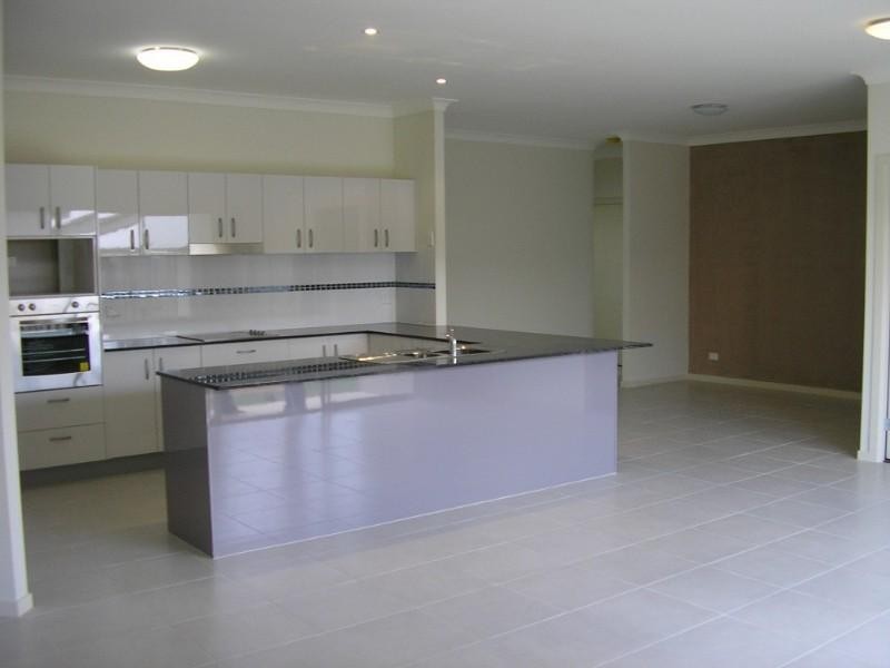 9 Peregrine Crescent, Coomera QLD 4209