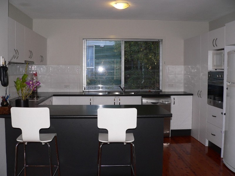 Pacific Pines QLD 4211