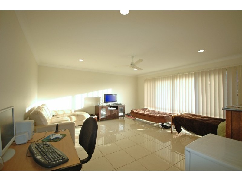 54 Regatta Avenue, Oxenford QLD 4210