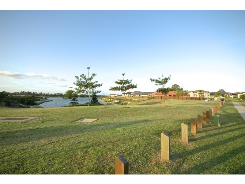 54 Regatta Avenue, Oxenford QLD 4210