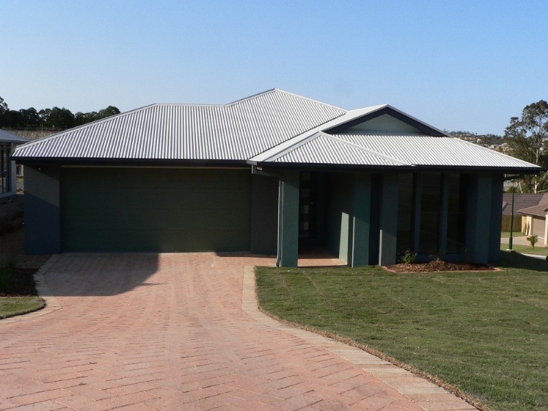 17 Craigs Way, Maudsland QLD 4210