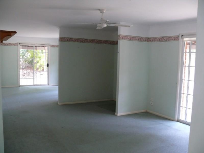 72 California Drive, Oxenford QLD 4210