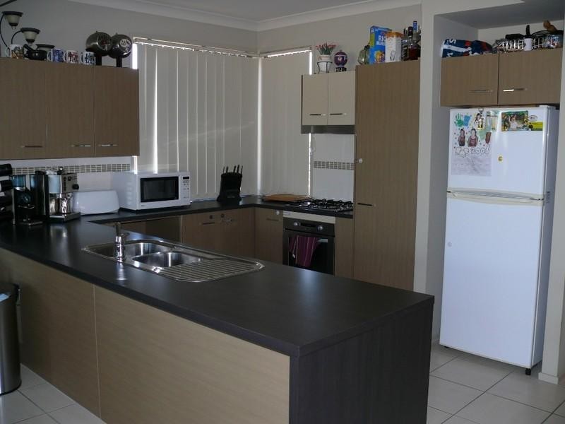 5 Cobb & Co Drive, Oxenford QLD 4210