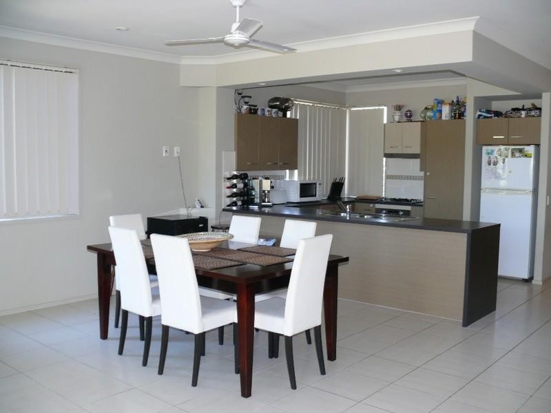 5 Cobb & Co Drive, Oxenford QLD 4210