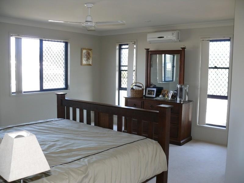 5 Cobb & Co Drive, Oxenford QLD 4210