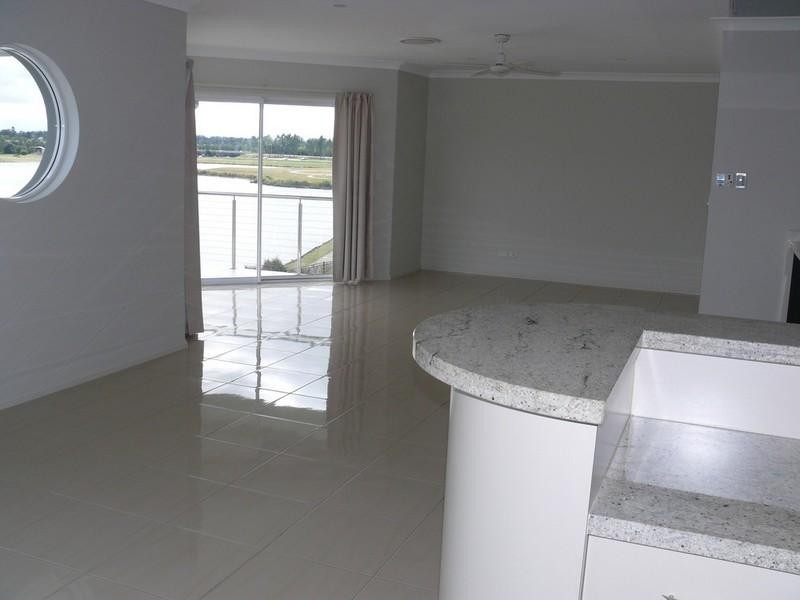 44 Rushcutter Avenue, Oxenford QLD 4210