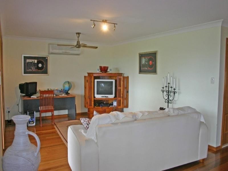 111 Fern Hill Drive, Willow Vale QLD 4209