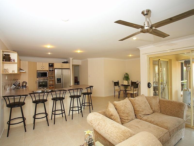 15 Kaizlee Crescent, Upper Coomera QLD 4209