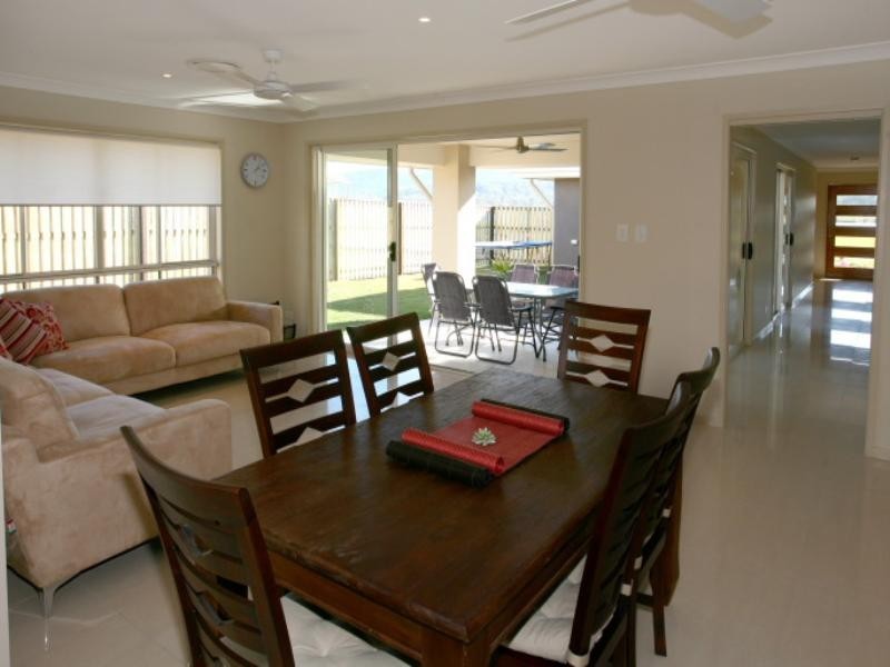 55 Rushcutter Avenue, Oxenford QLD 4210