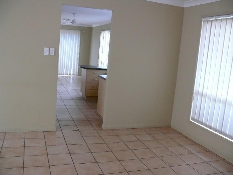 37 Tradewinds Drive, Helensvale QLD 4212