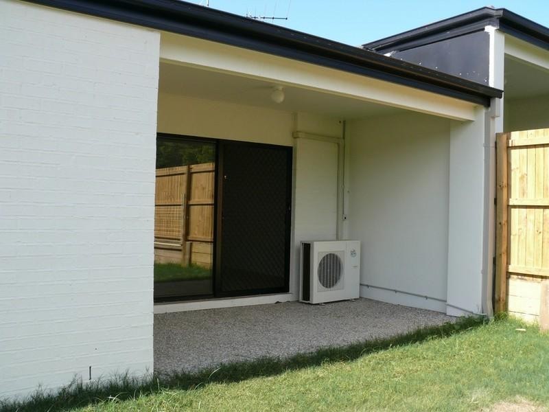 2/8 Blossom Street, Pimpama QLD 4209