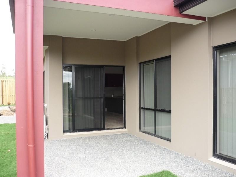 12 Berrimillia Lane, Coomera QLD 4209