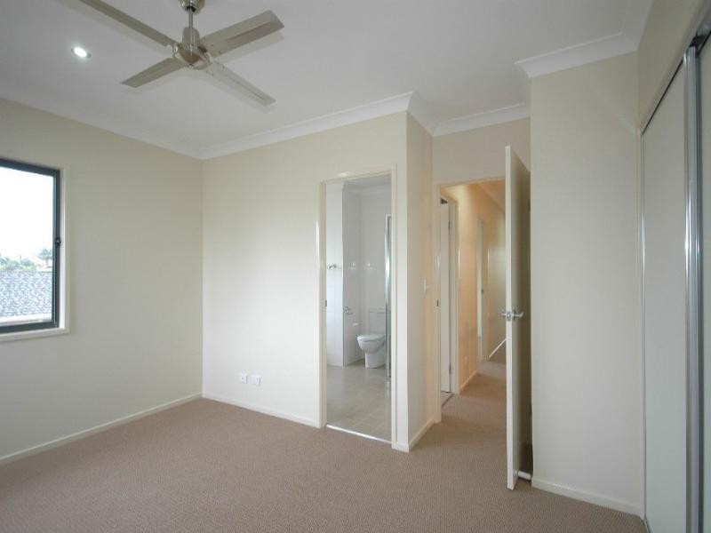 Paradise Point QLD 4216