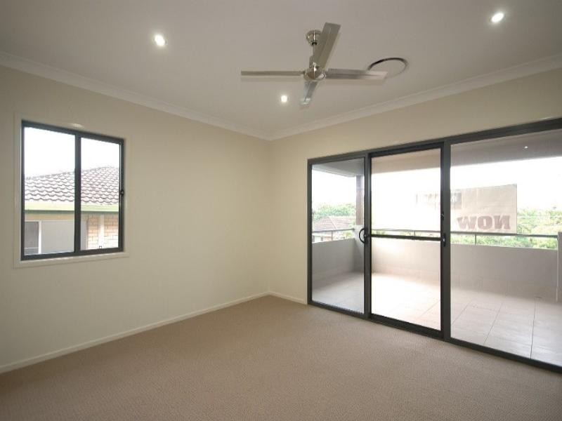 Paradise Point QLD 4216