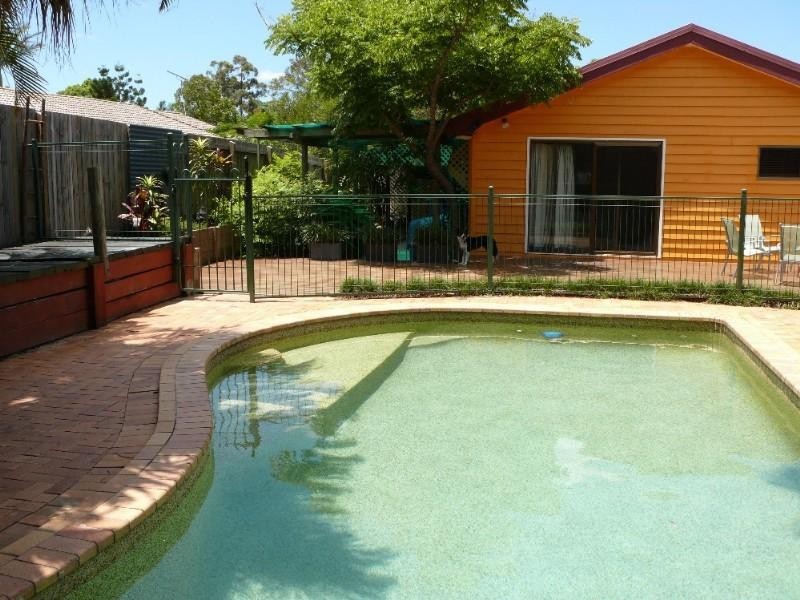 27 California Drive, Oxenford QLD 4210