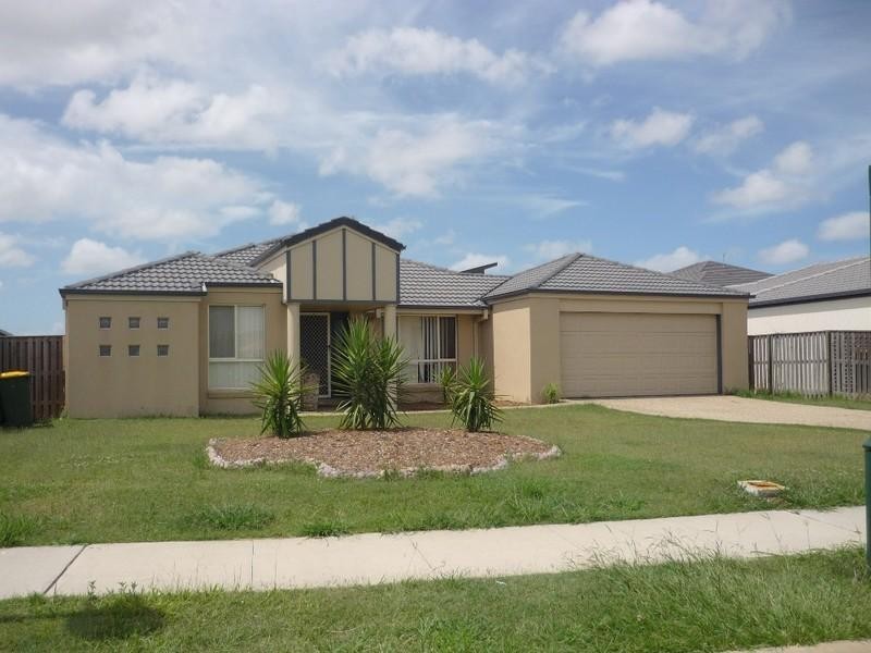 38 Regatta Avenue, Oxenford QLD 4210