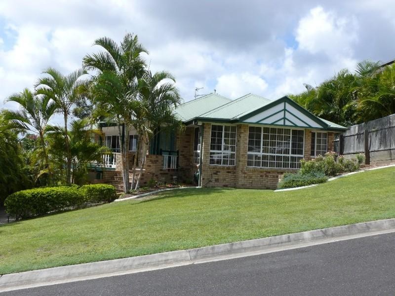 4 Nottingham Place, Highland Park QLD 4211