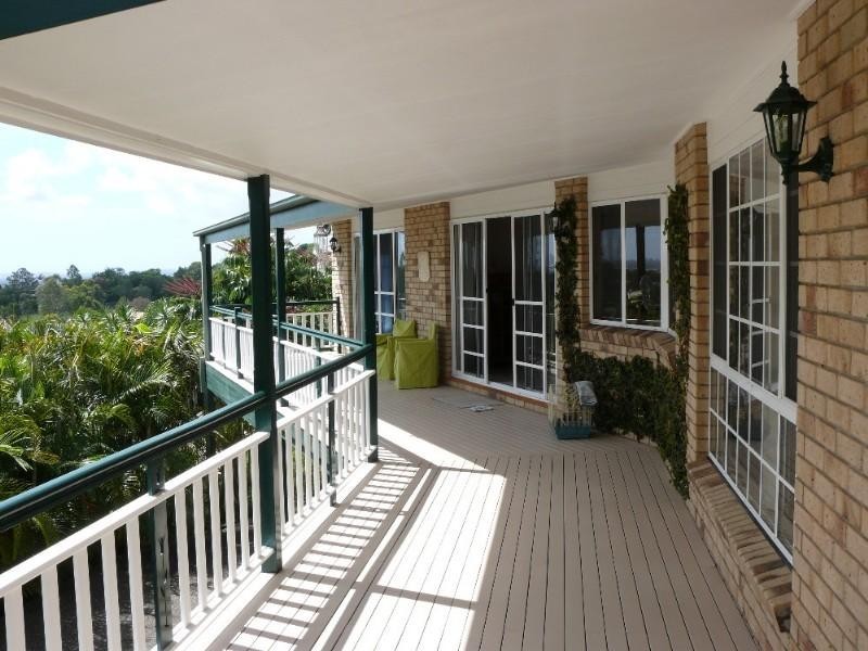 4 Nottingham Place, Highland Park QLD 4211