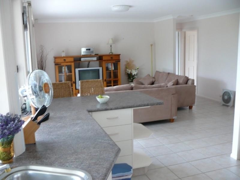 4 Nottingham Place, Highland Park QLD 4211