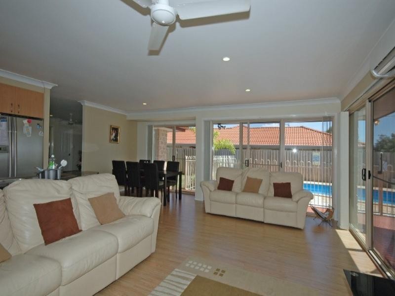 10 Prefect Close, Upper Coomera QLD 4209