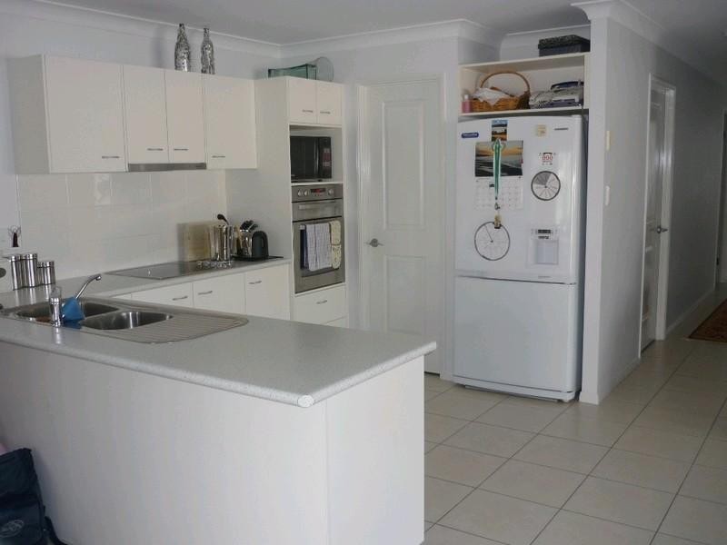 2/7 Freestone Drive, Upper Coomera QLD 4209