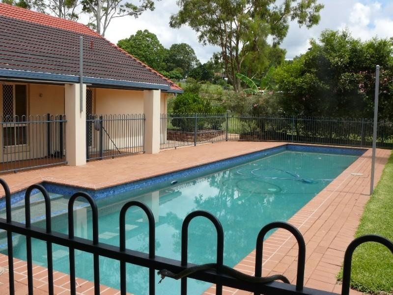 9 Riversdale Road, Oxenford QLD 4210