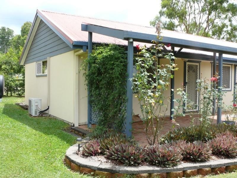 9 Riversdale Road, Oxenford QLD 4210