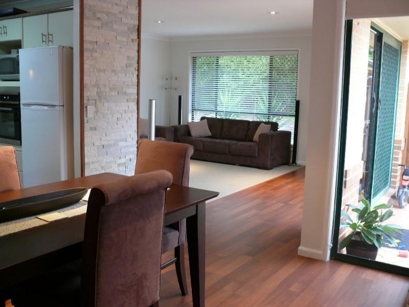 15 Doyalson Place, Helensvale QLD 4212