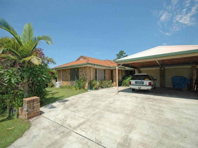 7 Pineview Drive, Oxenford QLD 4210