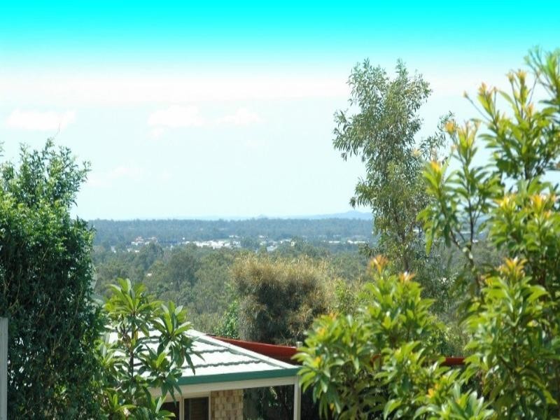 7 Pineview Drive, Oxenford QLD 4210