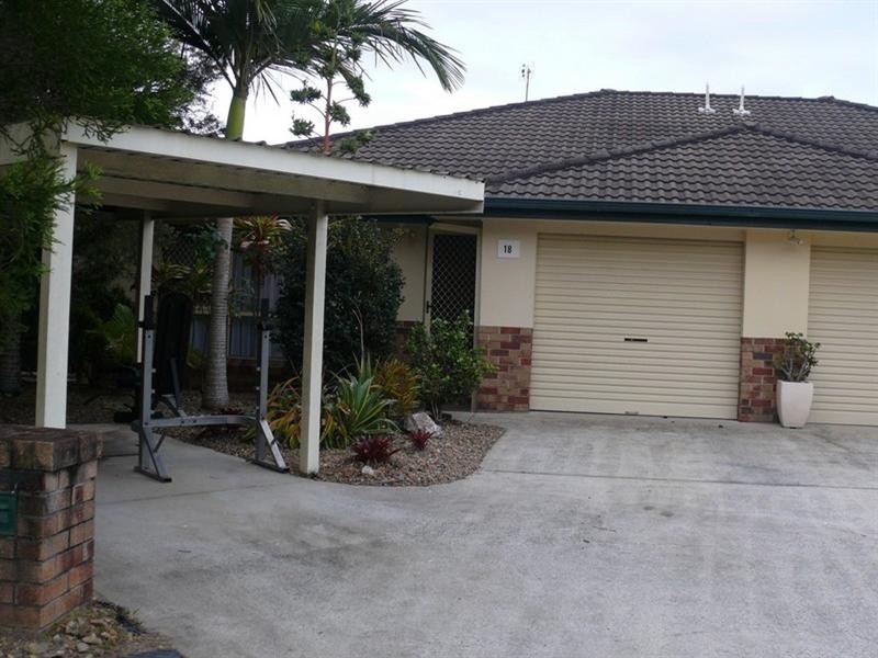 18 Tradewinds Drive, Helensvale QLD 4212