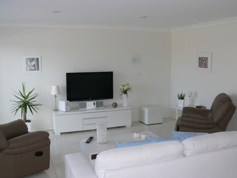 4 Red Baron Lane, Upper Coomera QLD 4209