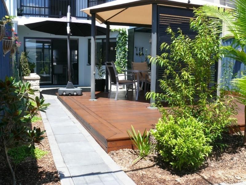 4 Red Baron Lane, Upper Coomera QLD 4209