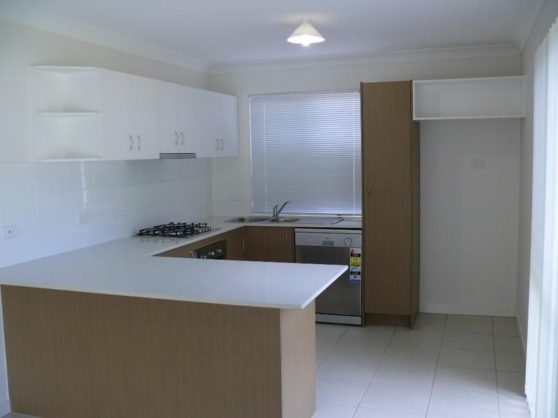 35 Kingsford Drive, Upper Coomera QLD 4209