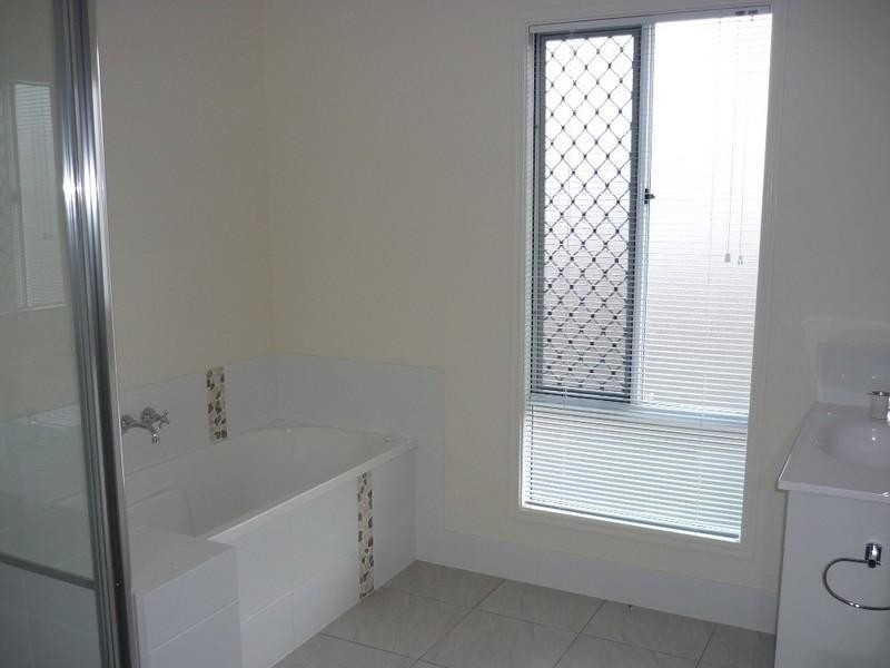 23 Garawarra Crescent, Upper Coomera QLD 4209