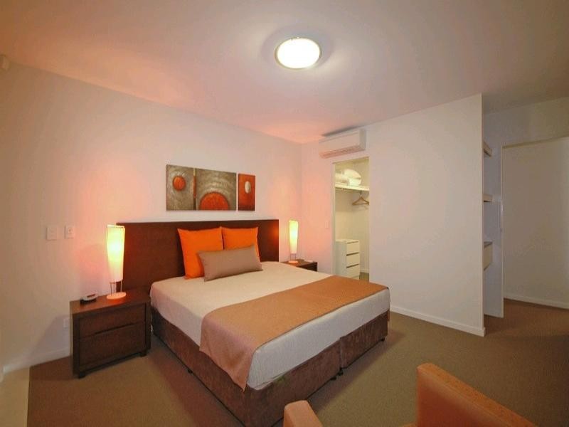 Hope Island QLD 4212