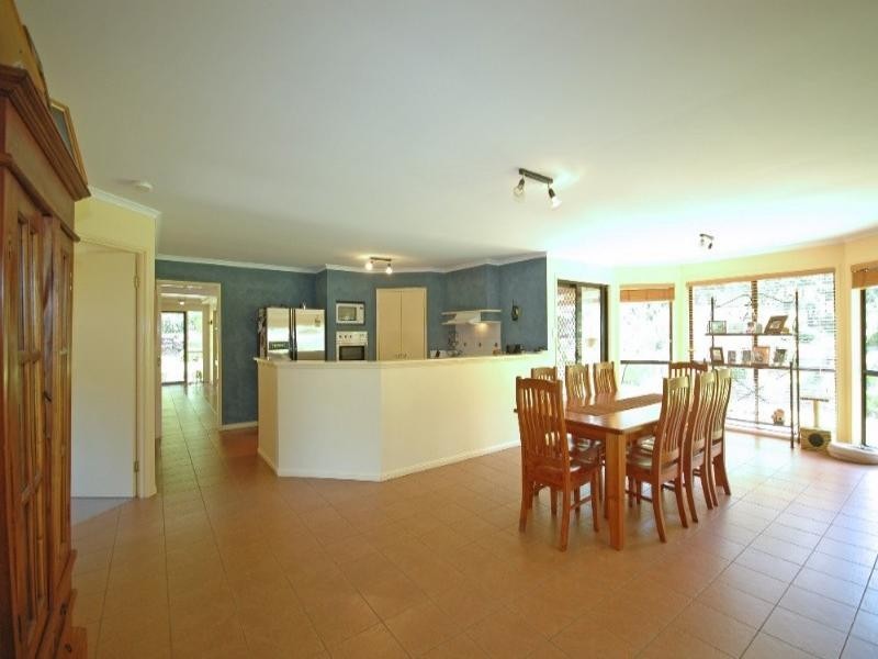 22 Trentbridge Court, Mount Nathan QLD 4211