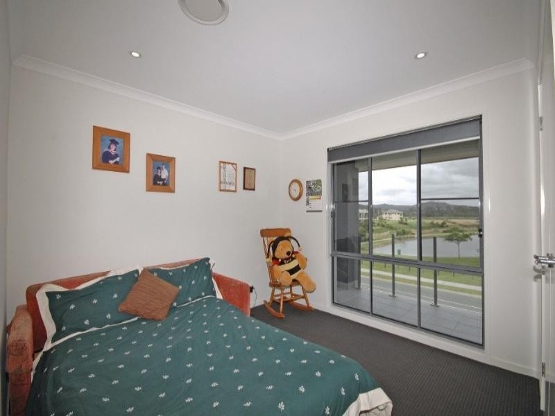 5 Rushcutter Avenue, Oxenford QLD 4210