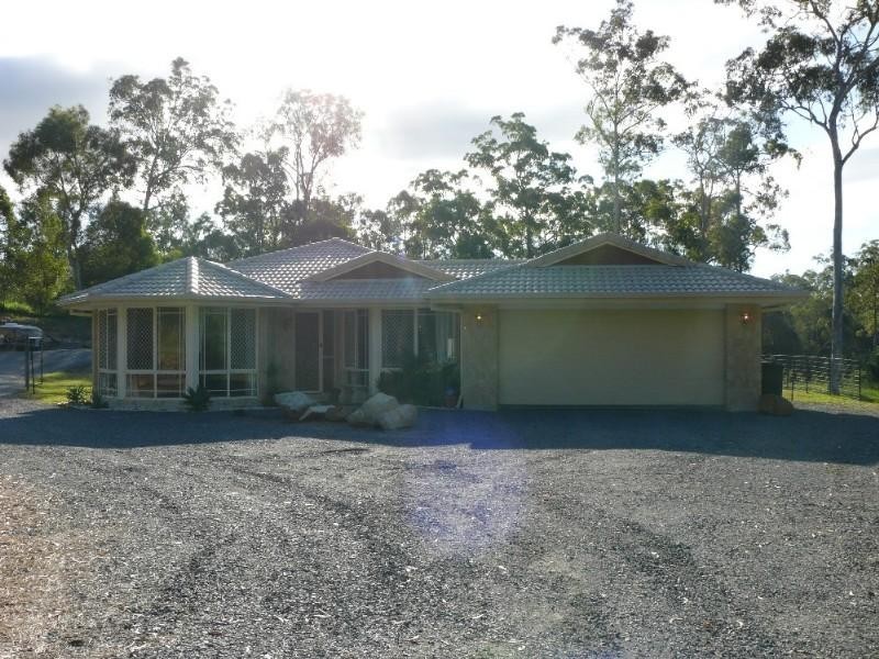 7 Crystal Springs Court, Maudsland QLD 4210