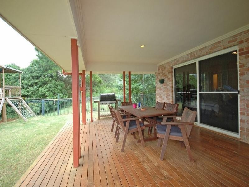 23 Crest Hill Drive, Wongawallan QLD 4210