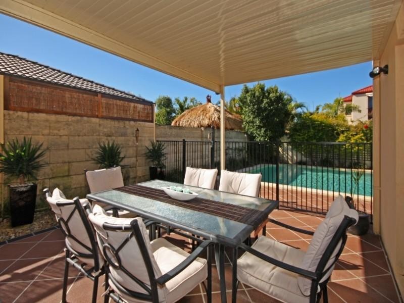 15 Grande Terrace, Helensvale QLD 4212