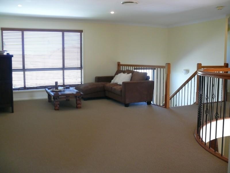 15 Grande Terrace, Helensvale QLD 4212