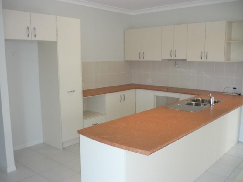 81/96 Santa Barbara Road, Hope Island QLD 4212