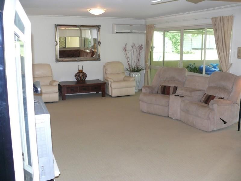 13 Riversdale Road, Oxenford QLD 4210