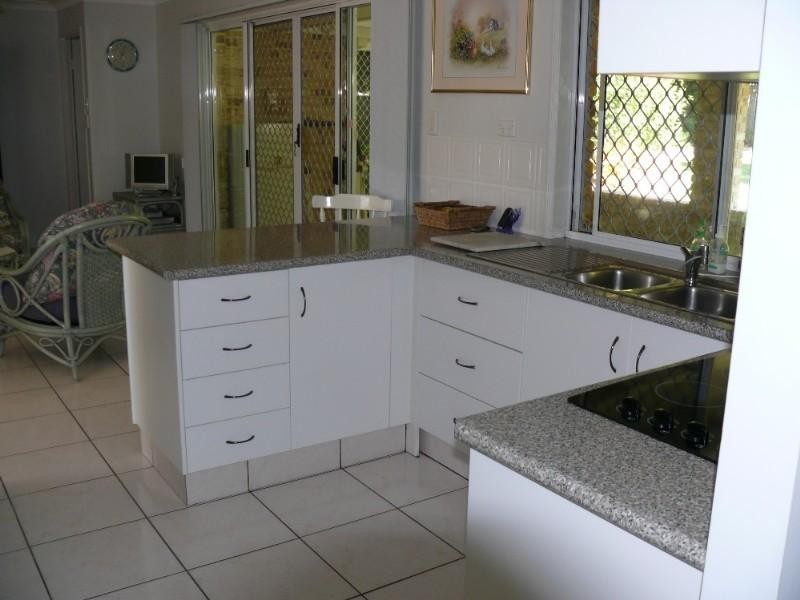 6 Creekview Street, Helensvale QLD 4212