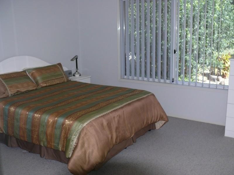 6 Creekview Street, Helensvale QLD 4212