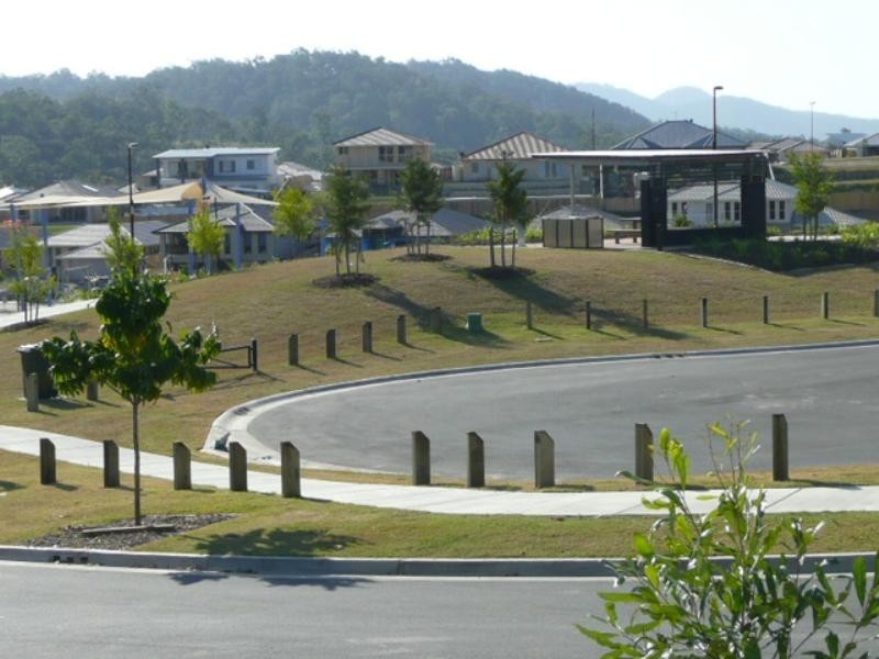 2/1 Gascoyne Street, Pacific Pines QLD 4211